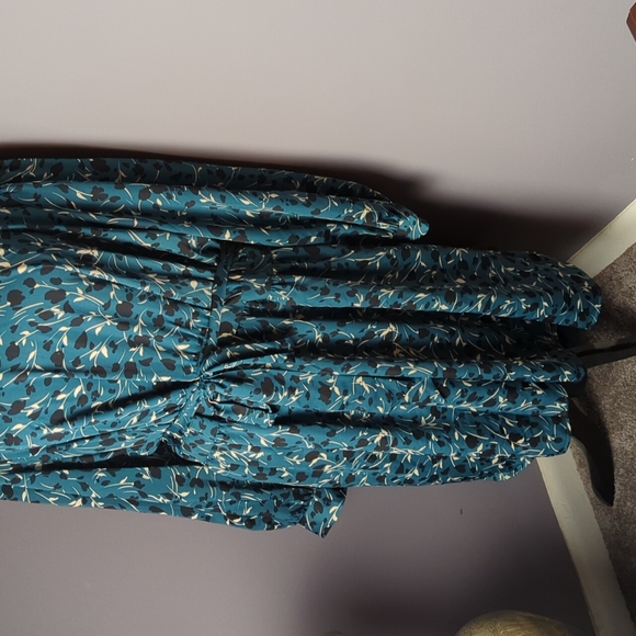 NWT- 3X WHO WHAT WEAR dress in green and black woodland floral long sleeves - Picture 7 of 10